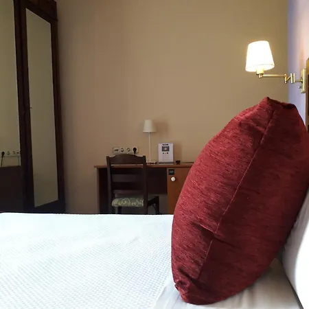 Hotell Noucentista 2*